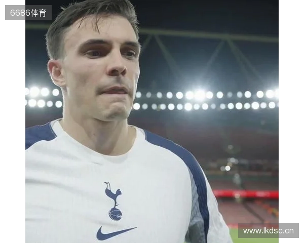 帕利尼亚:想对球迷们说声抱歉,我们辜负了他们的期待 帕利尼亚:想对球迷们说声抱歉,我们辜负了他们的期待